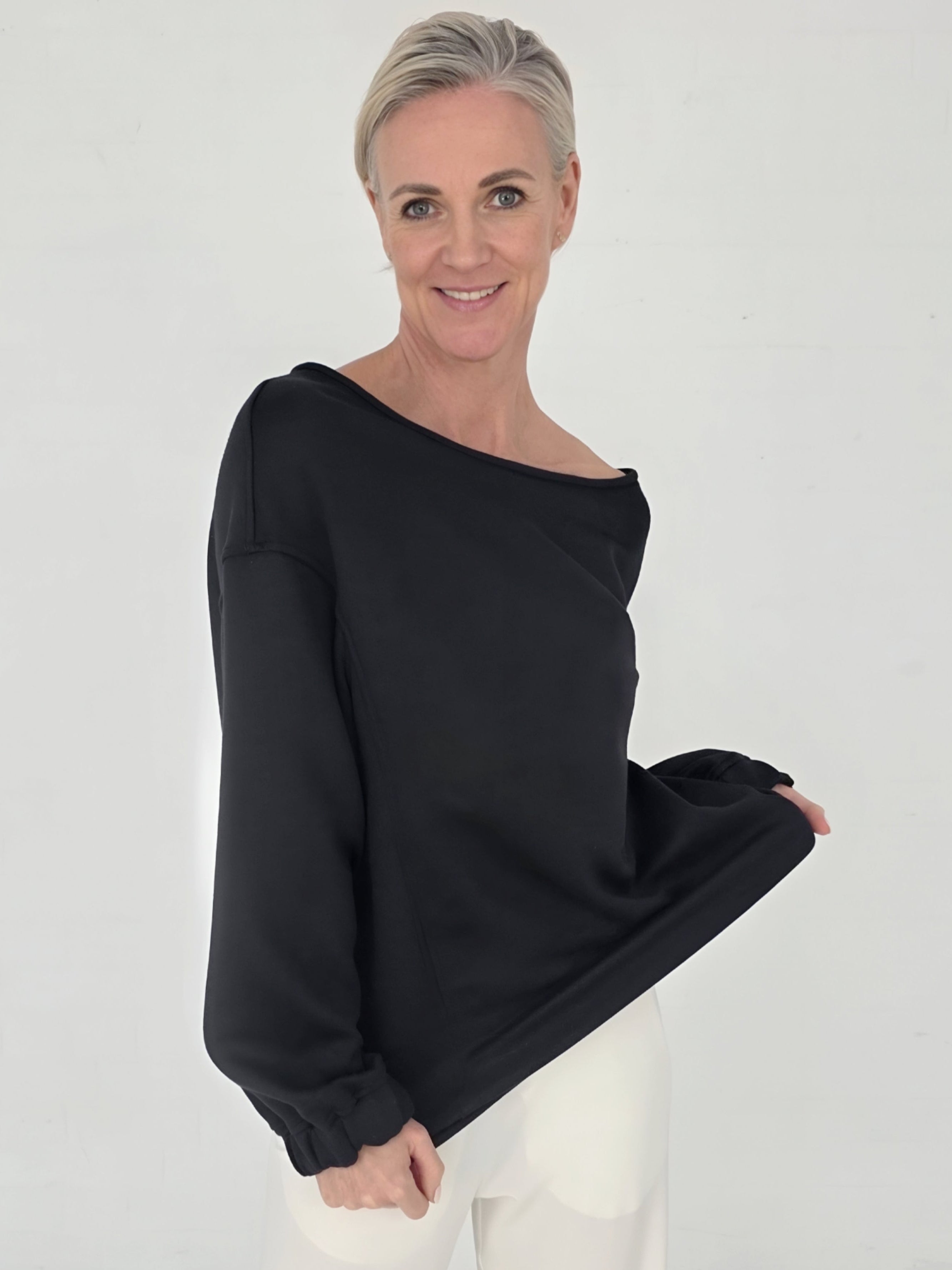 hanz oversize sweater. alexa
