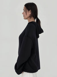 hanz hoodie. aria