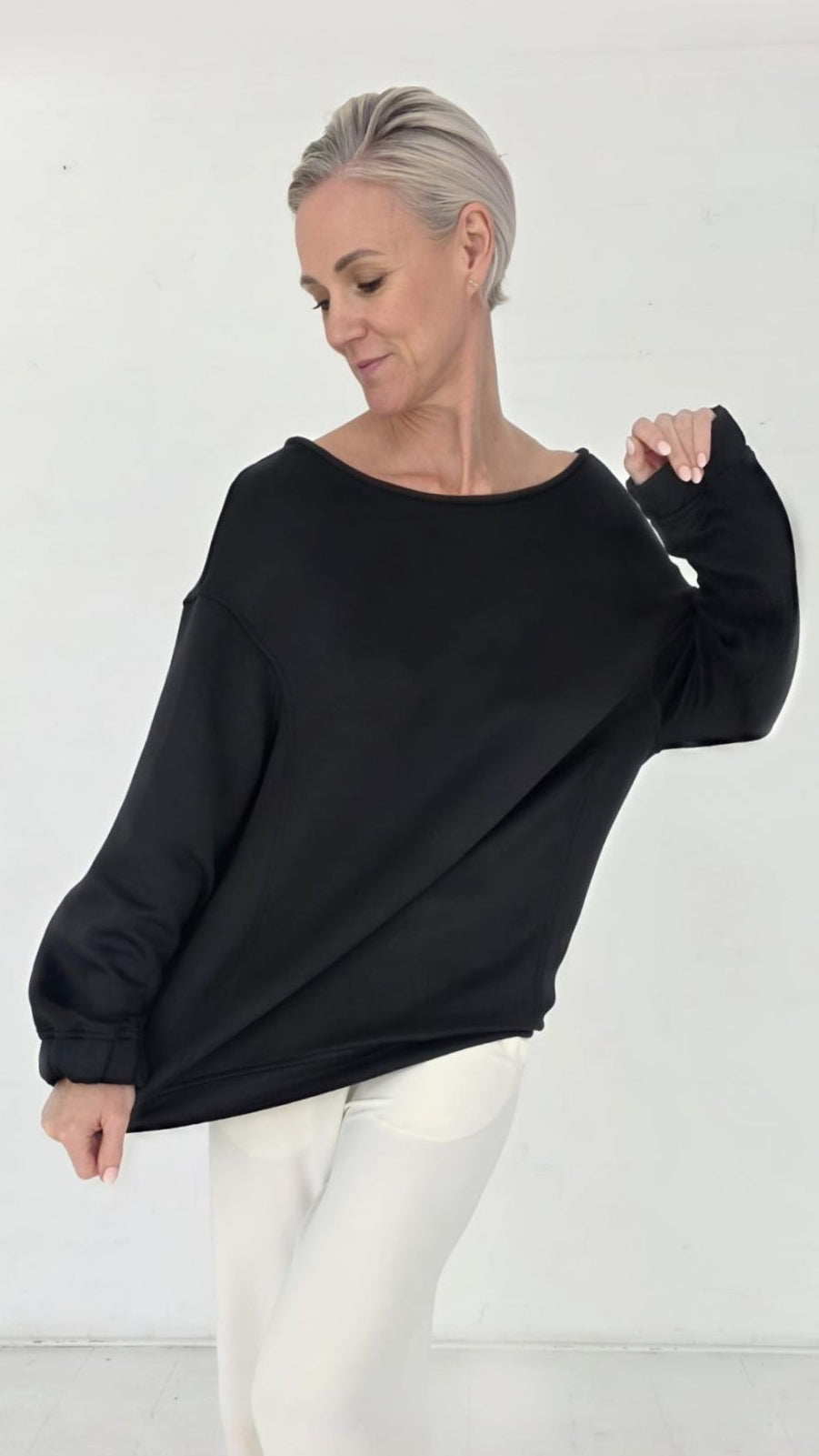 hanz oversize sweater. alexa